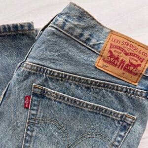 Women’s Levi's 501’s 30x30 - Distressed - Perfect Condition